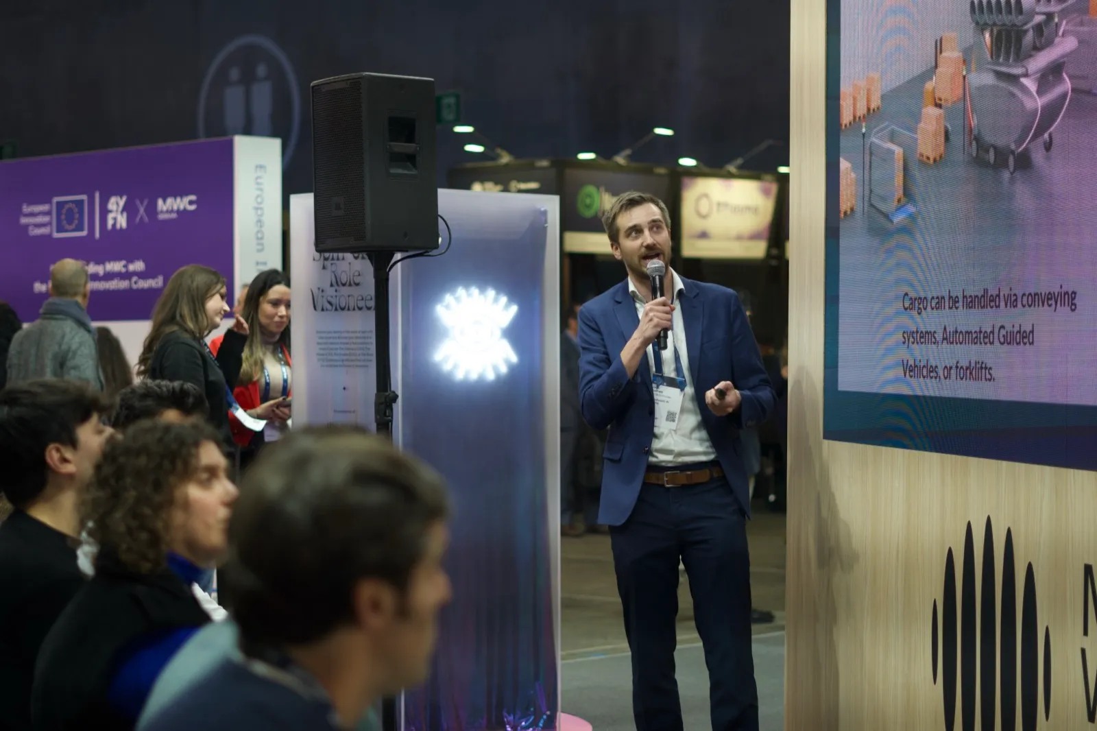 Jakob fent el pitch al 4YFN durant el MWC de Barcelona, març del 2025.